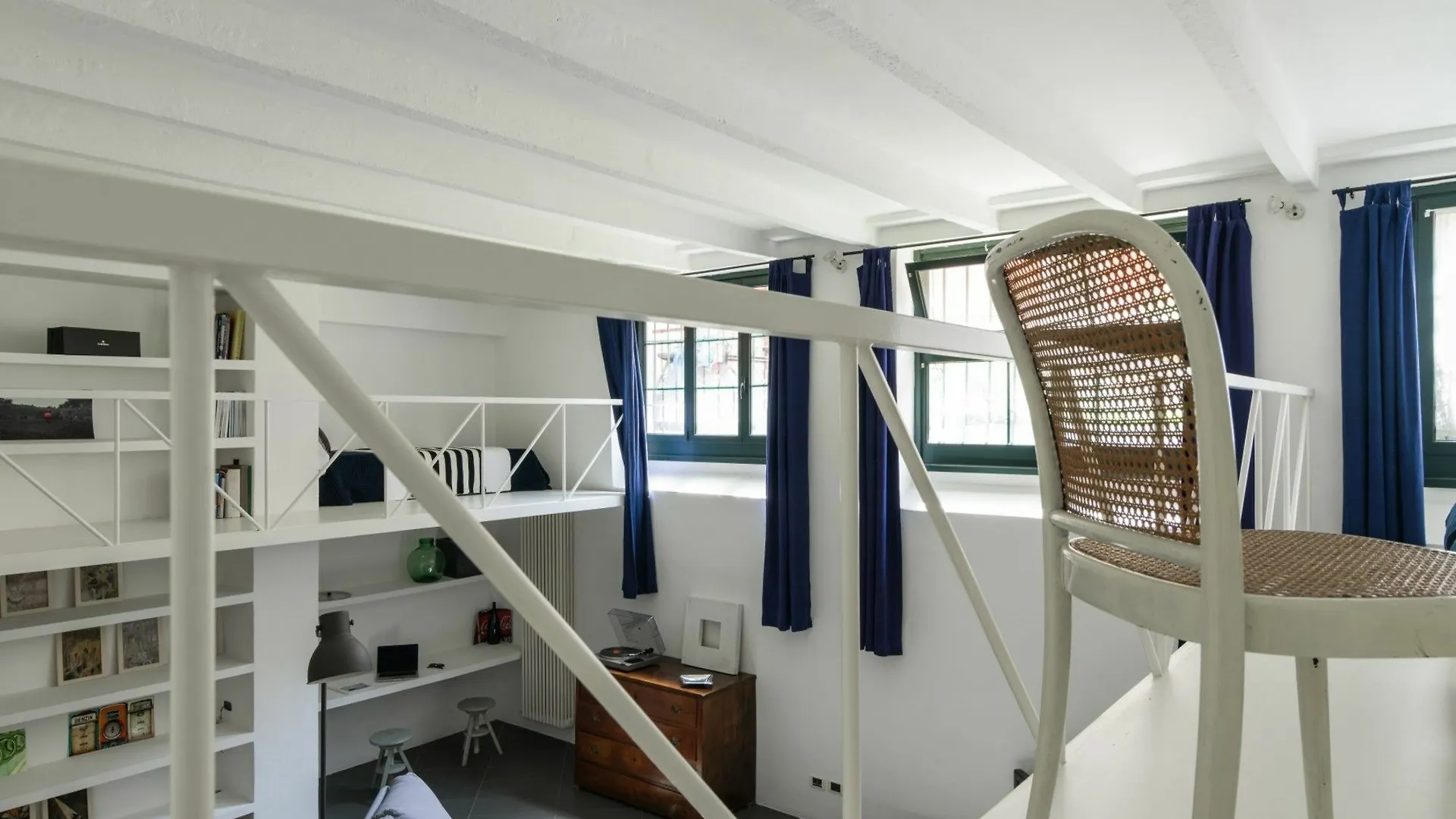 Bocconi Hintown House Apartment Milan